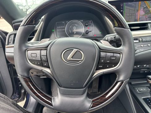 Used 2020 Lexus ES 300h w/ Premium Package FWD image 15