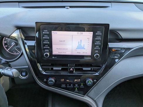 Used 2023 Toyota Camry SE image 13