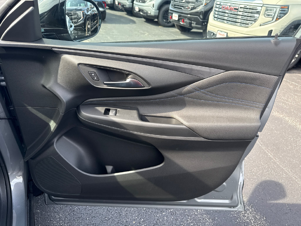 New 2026 Buick Envista Sport Touring w/ Convenience I Package FWD image 34