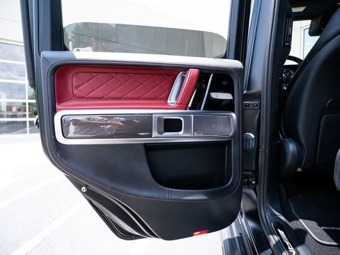Used 2025 Mercedes-Benz G 63 AMG 4MATIC image 41