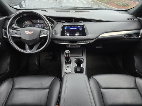 Used 2020 Cadillac XT4 Premium Luxury image 12