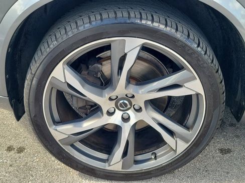 Used 2018 Volvo XC90 T5 Momentum w/ Convenience Package FWD image 11