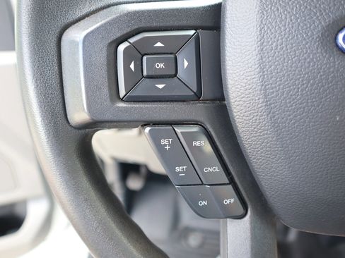 Used 2022 Ford F550 4x4 Crew Cab Super Duty w/ Power Equipment Group image 20