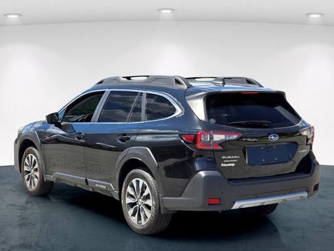 Used 2025 Subaru Outback Limited AWD/4WD image 28