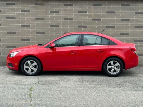 Used 2014 Chevrolet Cruze LT image 1