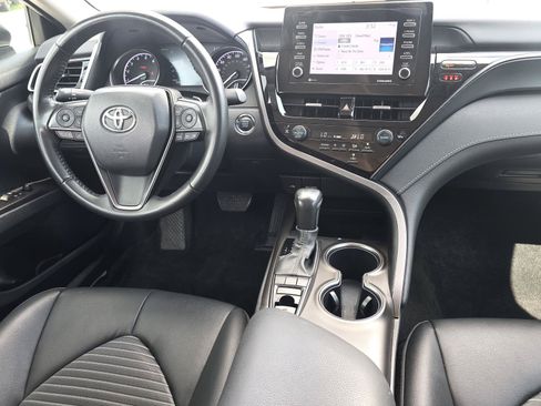 Used 2023 Toyota Camry SE w/ Convenience Package AWD/4WD image 9
