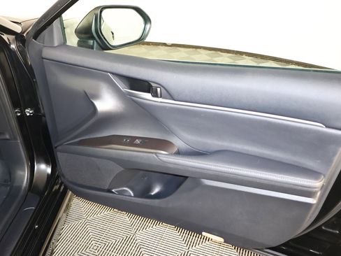 Used 2024 Toyota Camry XSE image 39