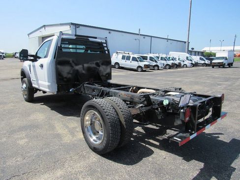 Used 2021 Ford F550 2WD Regular Cab Super Duty image 5