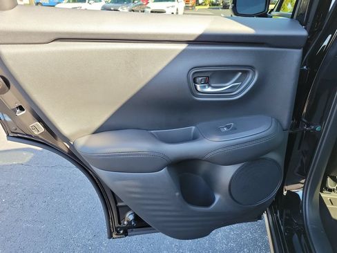 Certified 2026 Honda HR-V LX image 11