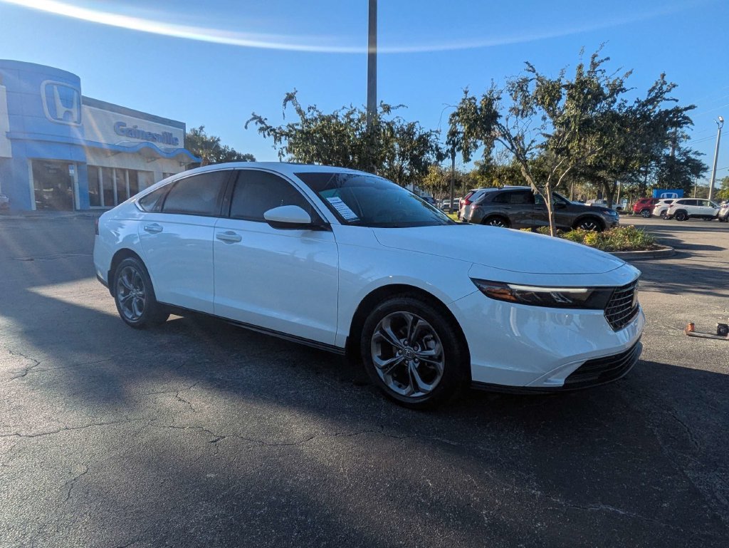 Used 2024 Honda Accord EX image 2