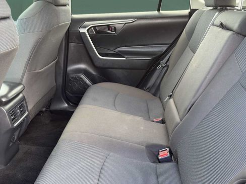Used 2025 Toyota RAV4 LE AWD/4WD image 18