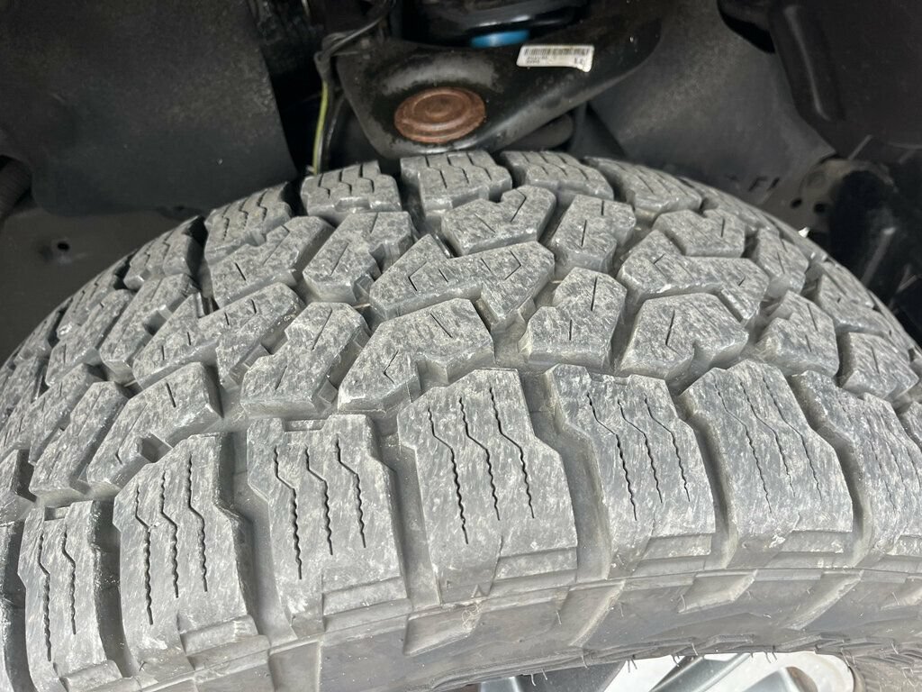 Used 2019 Toyota Tundra SR5 AWD/4WD image 15