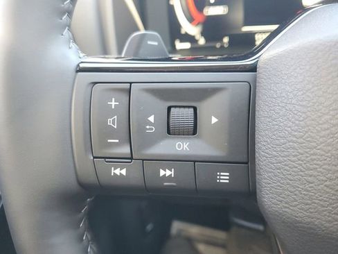 Certified 2025 Nissan Rogue Platinum w/ Tech Package image 16