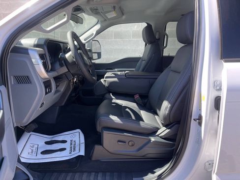 Used 2025 Ford F250 XLT w/ FX4 Off-Road Package AWD/4WD image 14