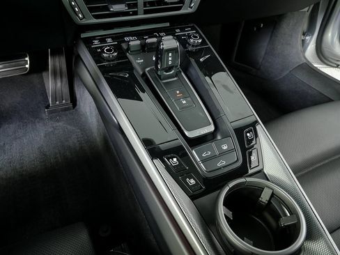 Certified 2025 Porsche 911 Carrera S image 18