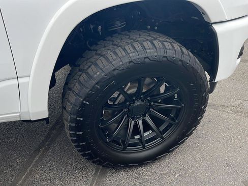 Used 2025 RAM 1500 Big Horn AWD/4WD image 34