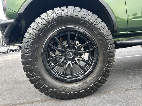 Used 2023 Ford Bronco Badlands image 12