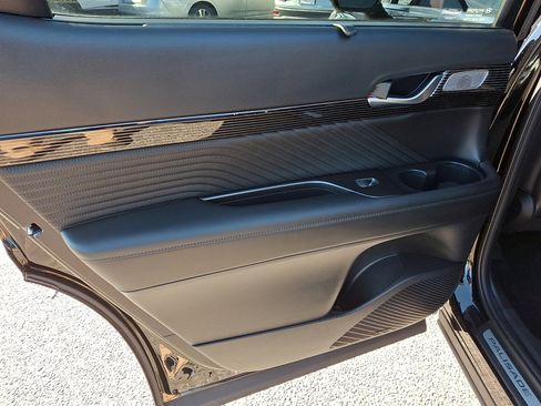 Used 2024 Hyundai Palisade Calligraphy image 18