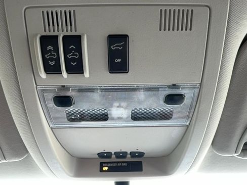 Used 2014 Chevrolet Suburban LTZ AWD/4WD image 10