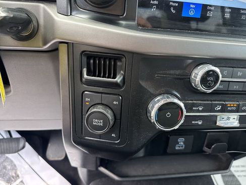 Used 2024 Ford F150 XLT image 24