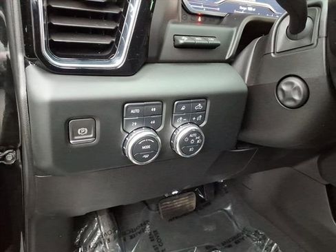 Used 2024 GMC Sierra 1500 Denali w/ Denali Reserve Package AWD/4WD image 12