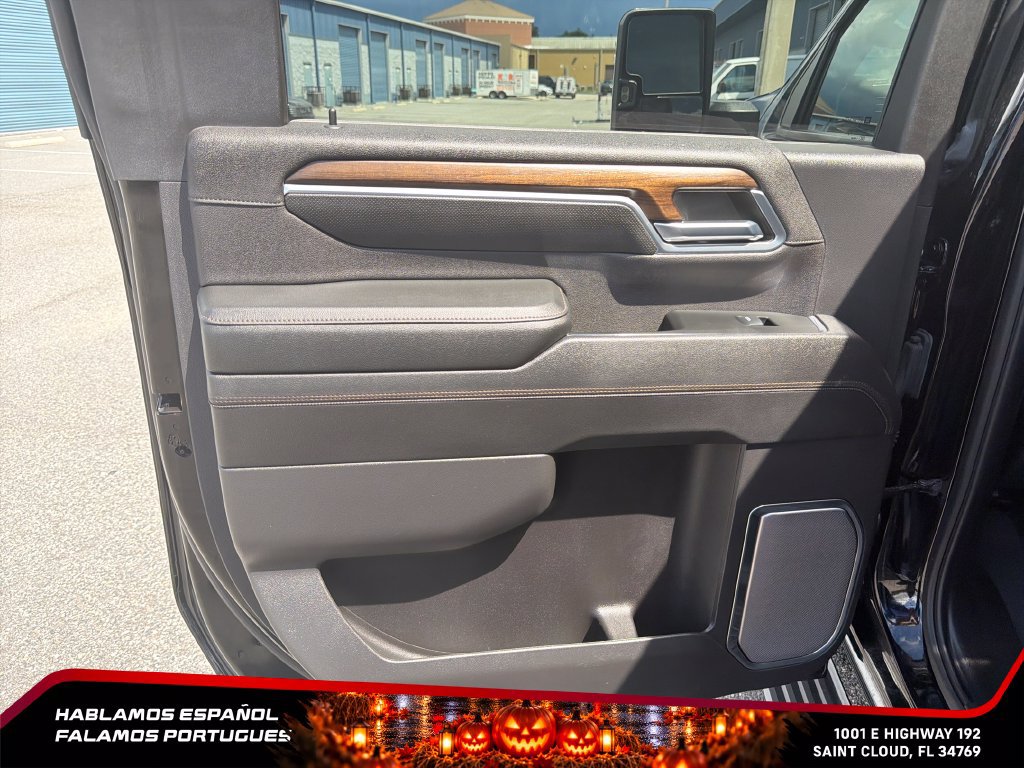 Used 2024 Chevrolet Silverado 2500 High Country w/ High Country Premium Package AWD/4WD image 23