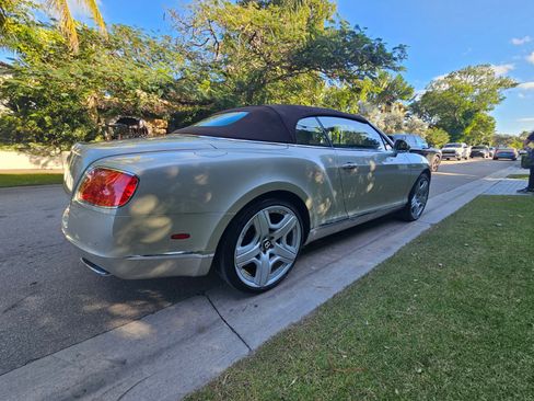 Used 2014 Bentley Continental GT image 43