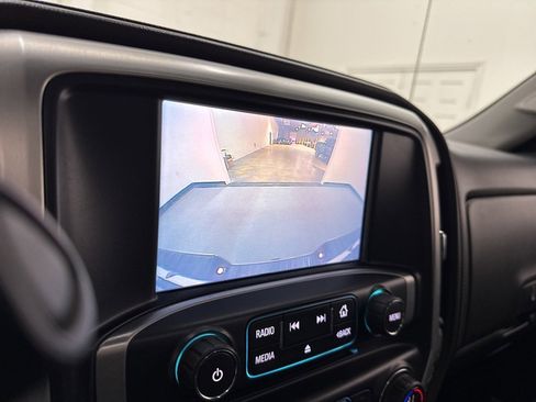 Used 2018 GMC Sierra 1500 SLT image 46