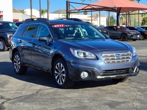 Used 2017 Subaru Outback 2.5i Limited image 3