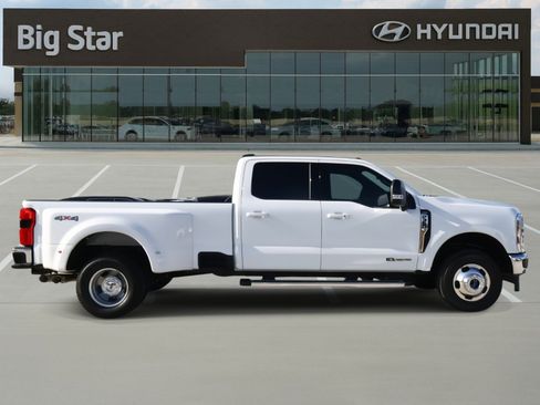 Used 2026 Ford F350 Lariat AWD/4WD image 7