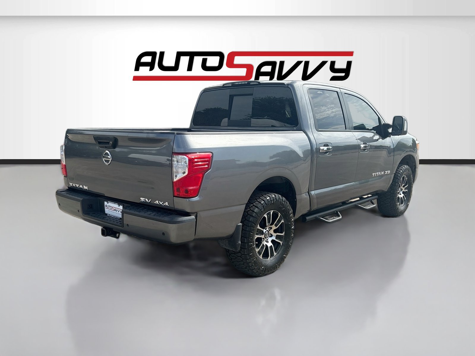 Used 2021 Nissan Titan 4x4 Crew Cab image 7