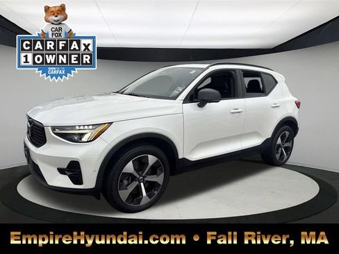 Used 2023 Volvo XC40 B5 Plus w/ Driver Assist Package image 1