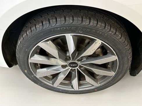 Used 2022 Audi A4 2.0T Premium Plus image 11