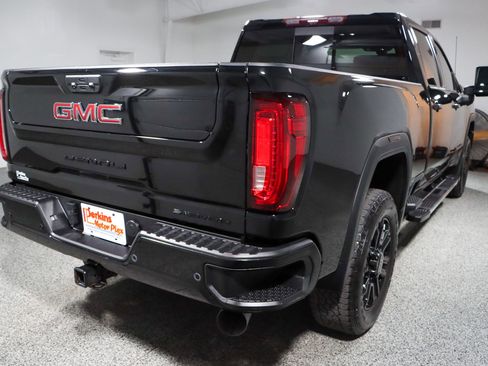 Used 2022 GMC Sierra 2500 Denali w/ Denali Ultimate Package AWD/4WD image 7