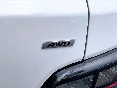 Used 2023 Hyundai Kona SEL AWD/4WD image 8