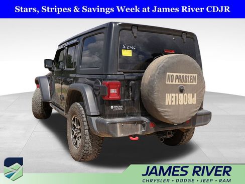 Used 2024 Jeep Wrangler Unlimited Rubicon w/ Technology Group AWD/4WD image 18