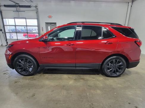 Certified 2024 Chevrolet Equinox RS w/ RS Leather Package AWD/4WD image 3
