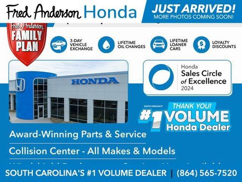 Used 2021 Volkswagen Tiguan SE image 1