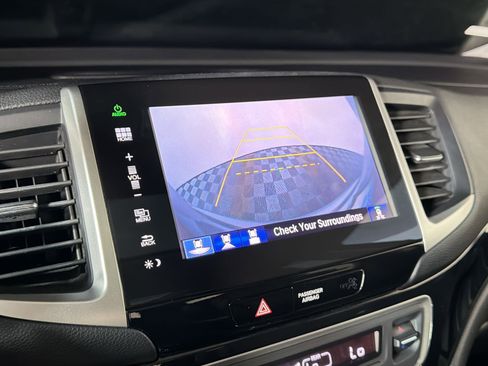 Used 2016 Honda Pilot Elite image 25
