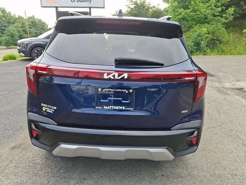 Certified 2024 Kia Seltos EX AWD/4WD image 4