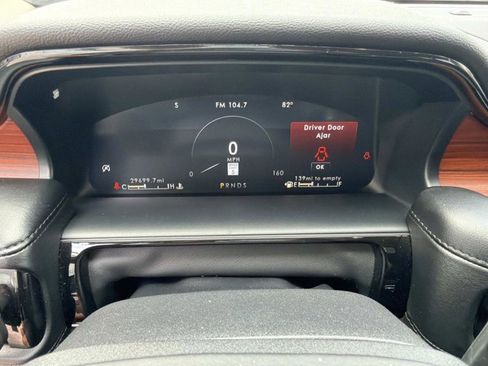 Certified 2022 Lincoln Nautilus Reserve w/ Class II Trailer Tow Package AWD/4WD image 31