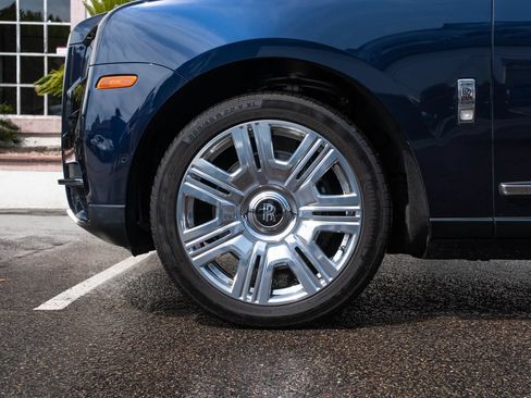 Certified 2019 Rolls-Royce Cullinan AWD/4WD image 11
