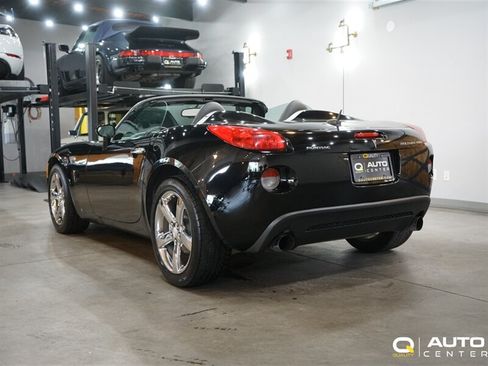 Used 2008 Pontiac Solstice GXP RWD image 7