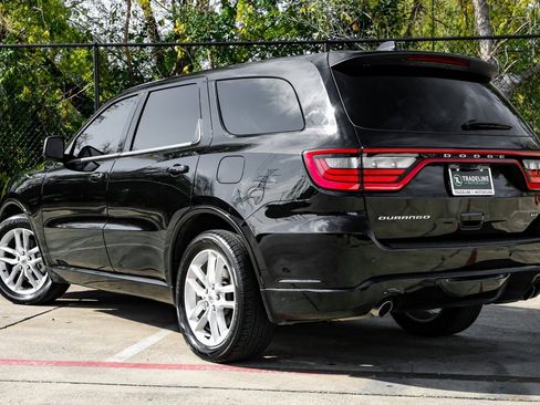 Used 2023 Dodge Durango GT image 11