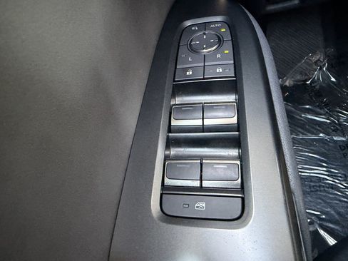 Used 2025 Lexus RZ 300e w/ Accessory Package (P5) FWD image 25