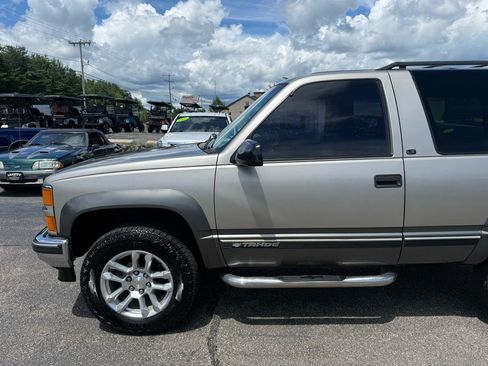 Used 1999 Chevrolet Tahoe 4WD 2-Door w/ Preferred Equipment Group image 7