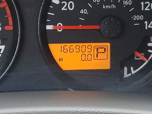 Used 2012 Nissan Frontier SV image 20