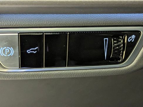 New 2026 Cadillac Vistiq Luxury image 19