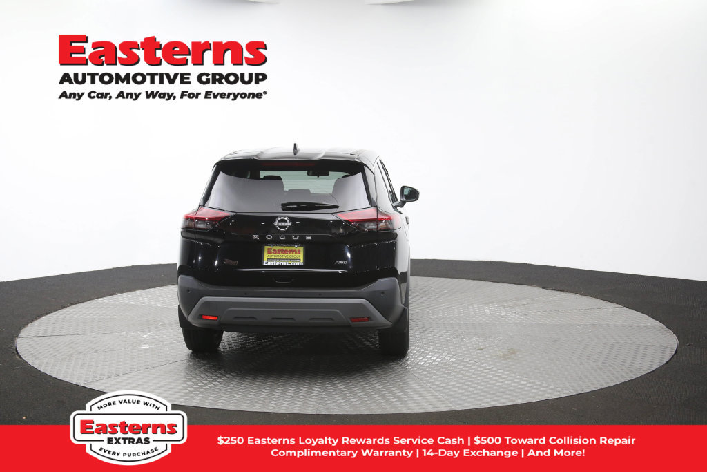 Used 2023 Nissan Rogue S AWD/4WD image 38