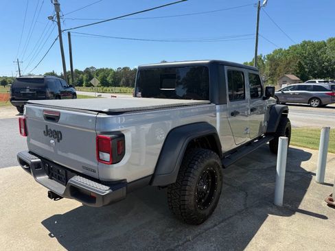 Used 2020 Jeep Gladiator Sport w/ Quick Order Package 24S image 4